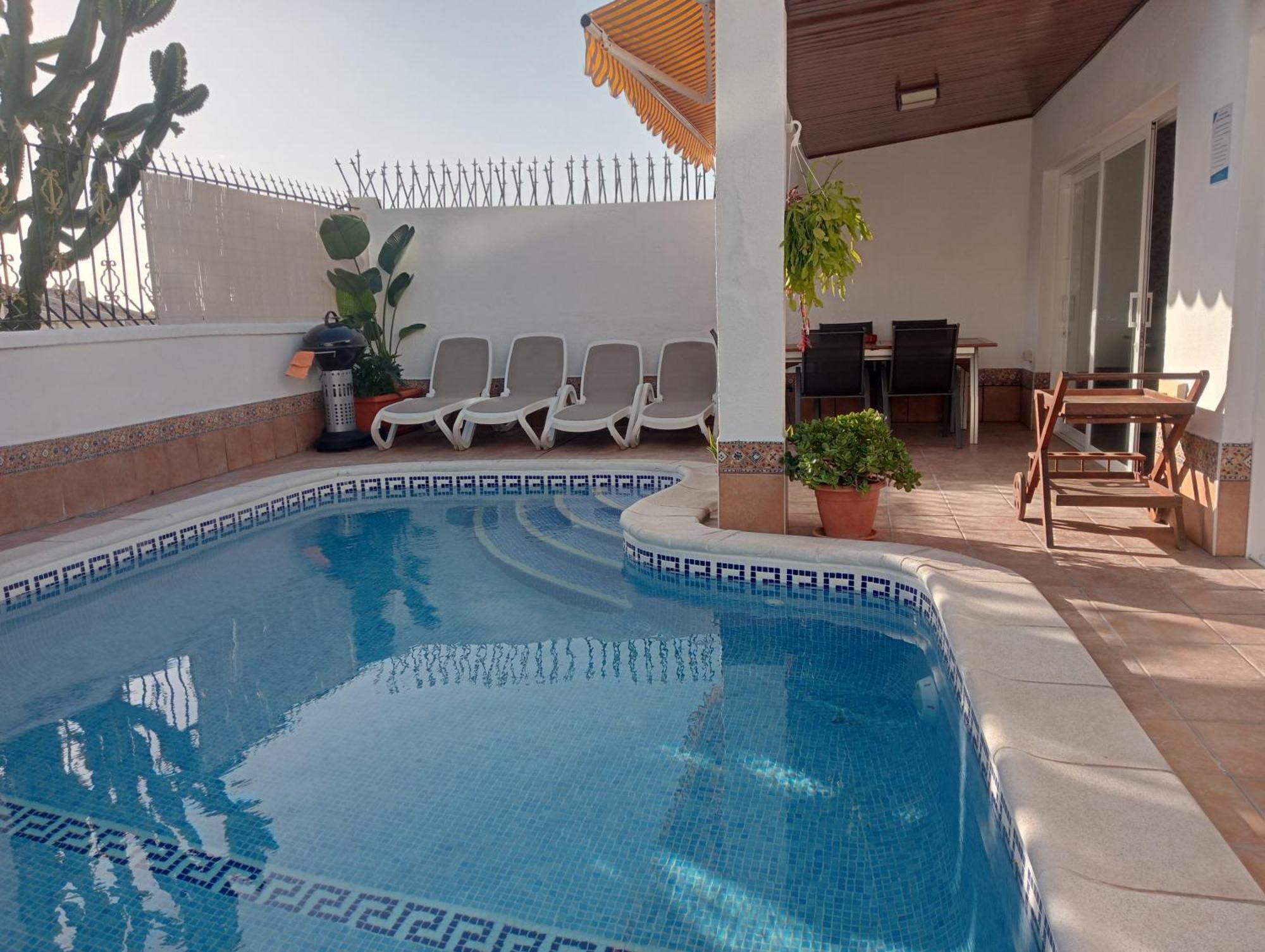 Beautiful Holiday Villa With Heated Private Pool, Los Cristianos 로스크리스티아노스 외부 사진